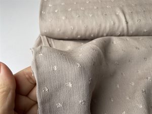 Creppet viscose - dobby og flot sand